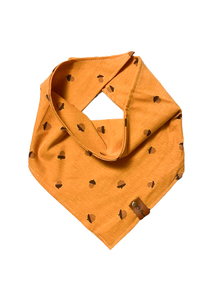 Acorns Falling Bandana